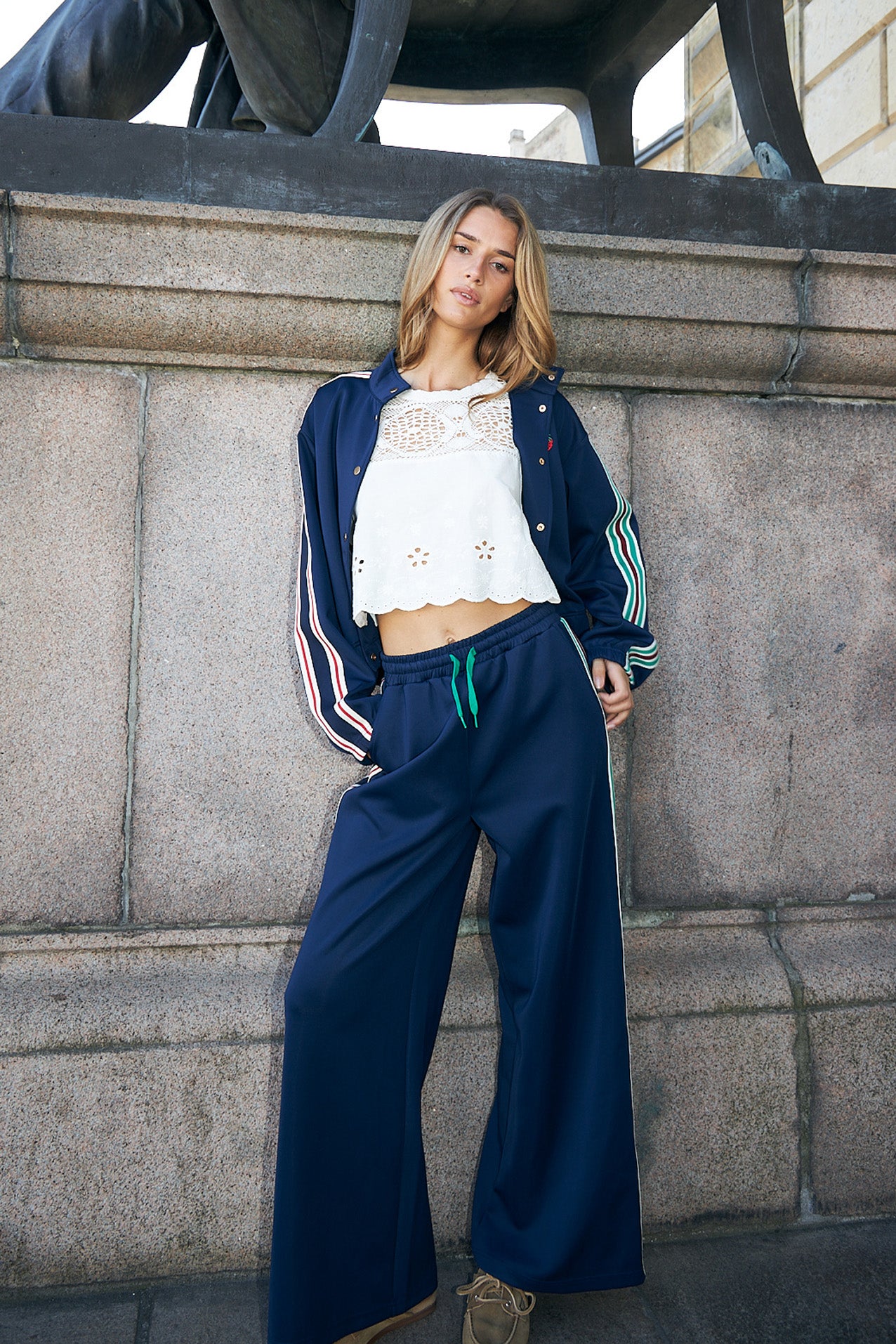 BrooklynnLL Track Jacke - Dunkelblau