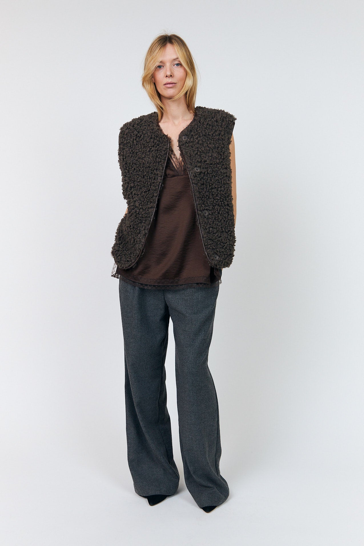 Lollys Laundry VadaLL Weste Vest Dunkelbraun