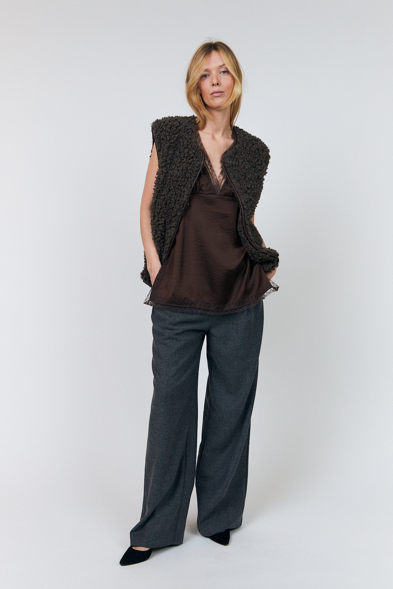 Lollys Laundry VadaLL Weste Vest Dunkelbraun